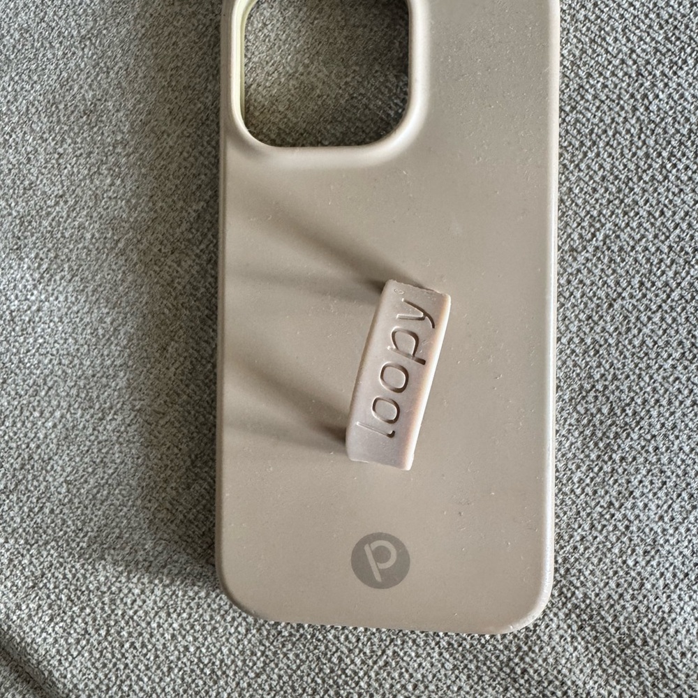 Loopy Case Tan Minimalist Smartphone Case with Camera Cutout